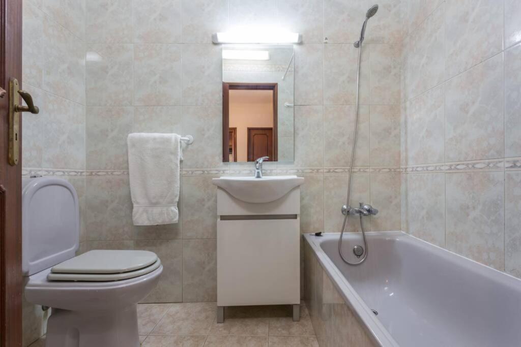 Apartamento Millenium Vista Mar- 2 Passos Da Praia Quarteira Exterior foto